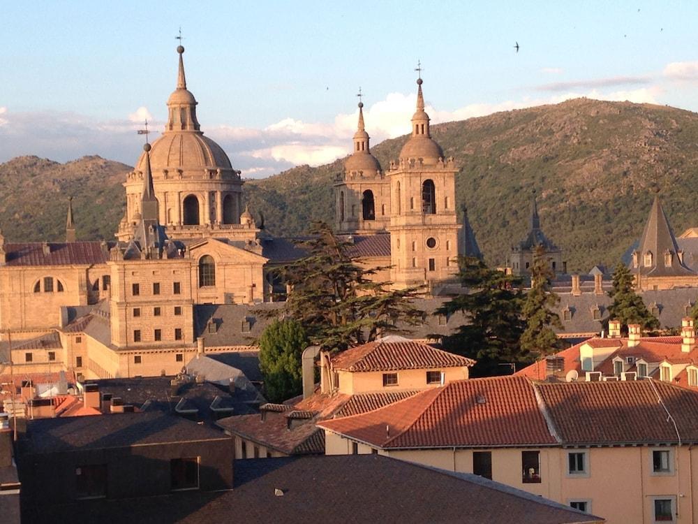 San Lorenzo Suites San Lorenzo de El Escorial Eksteriør bilde