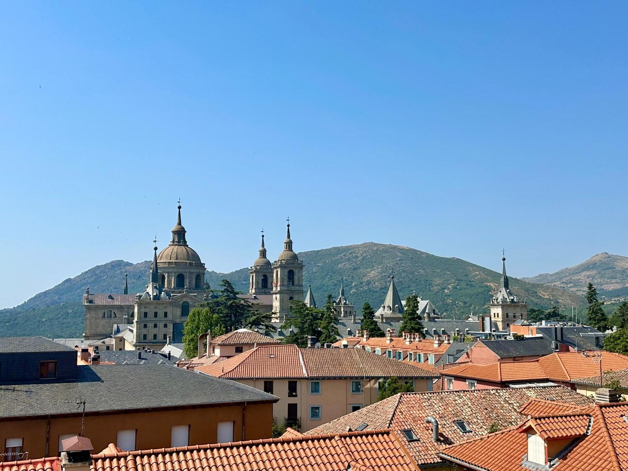 San Lorenzo Suites San Lorenzo de El Escorial Eksteriør bilde